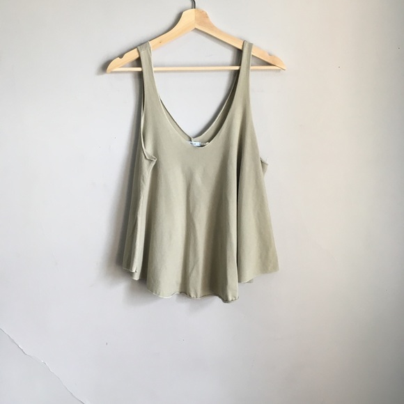 Urban Outfitters Tops - Kimchi Blue flowy tank top
